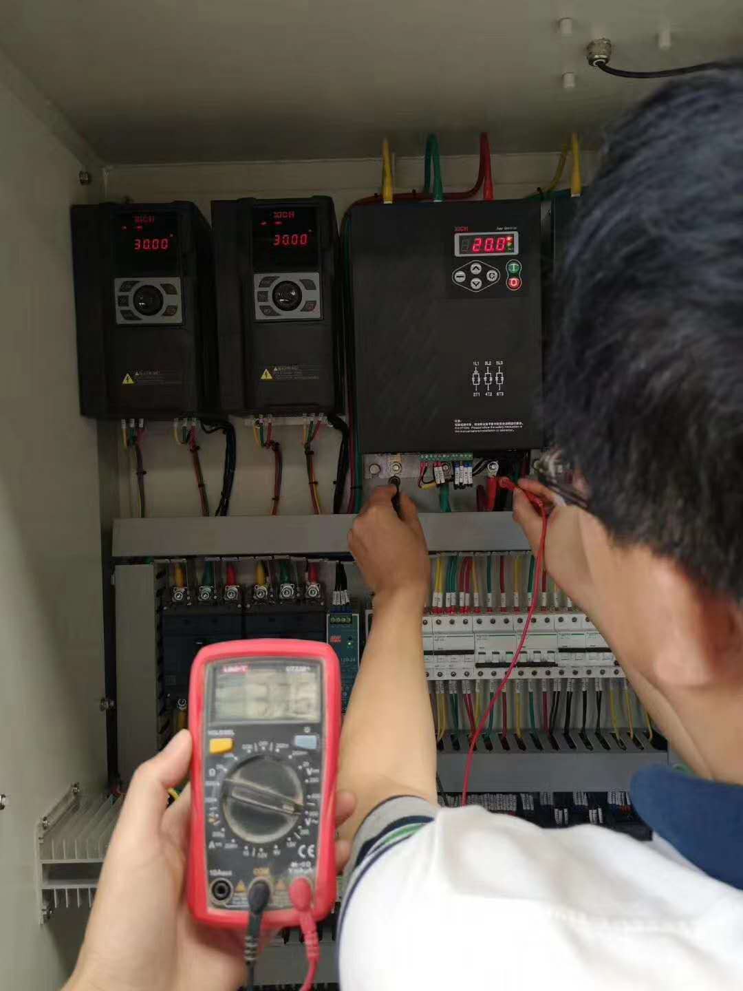 化工行業(yè)—調(diào)功器、變頻器(圖2)