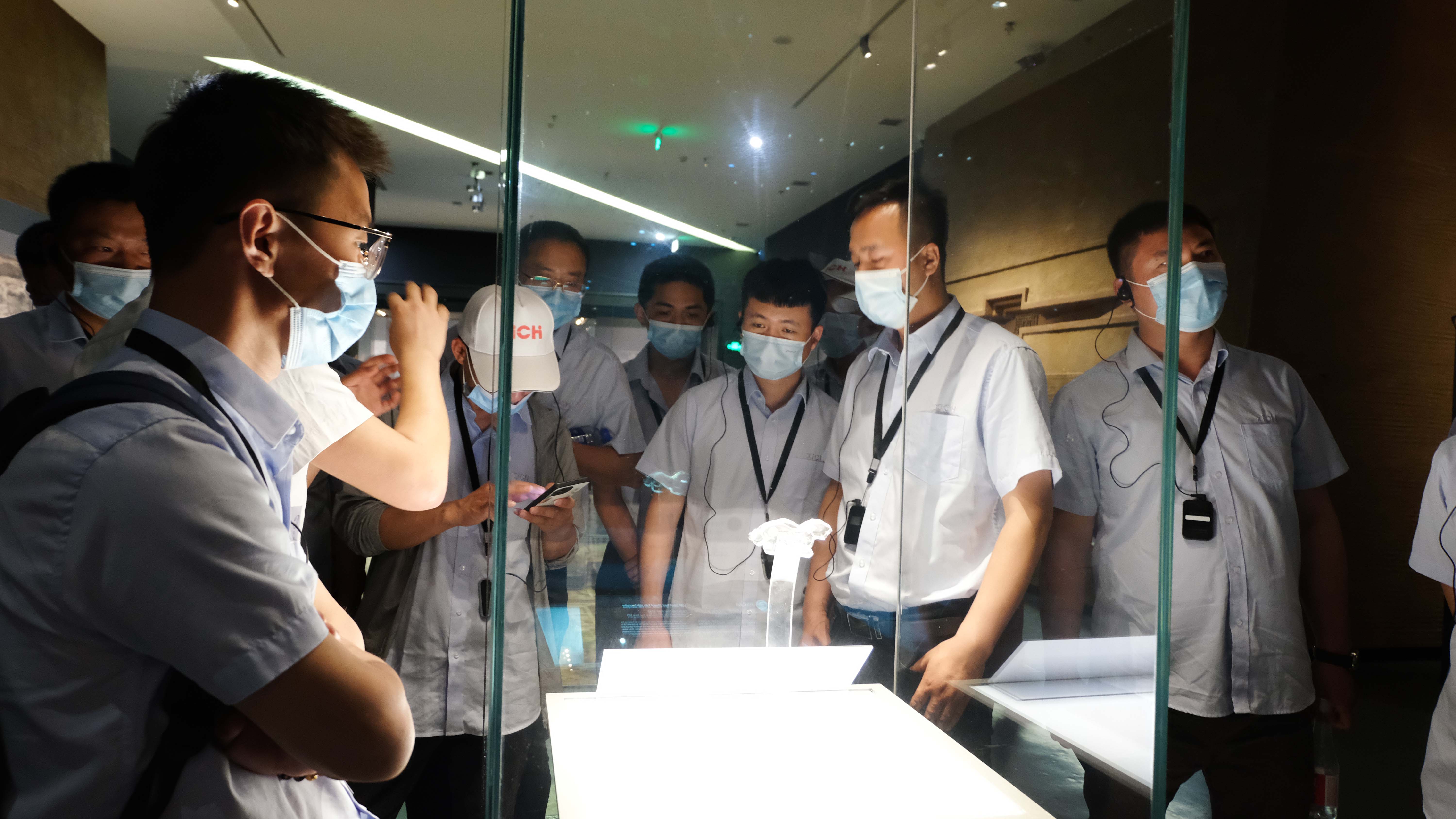 西馳電氣營(yíng)銷(xiāo)中心會(huì)議圓滿成功(圖33)